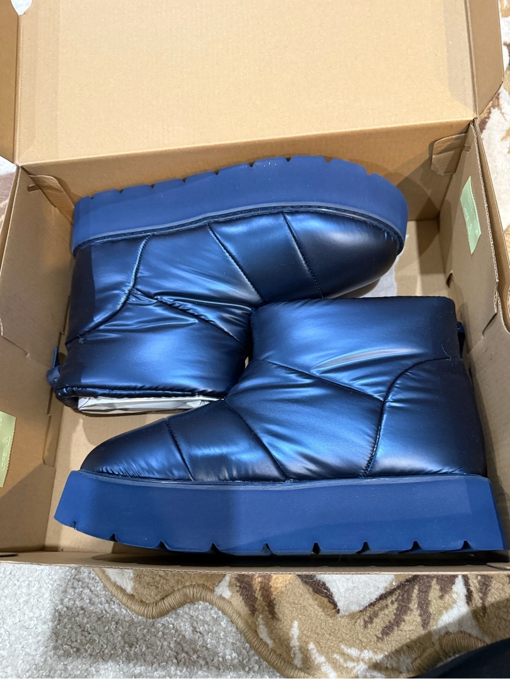 Portland Boot Company Women's Metallic Puffer Cozy Booties 10
